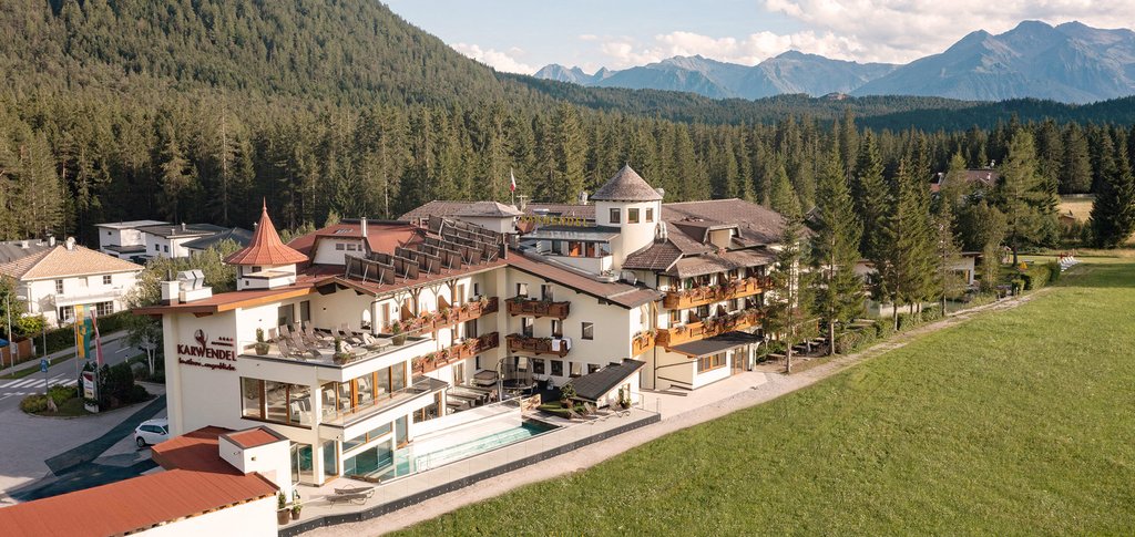 Foto: Das Adults only Spa Hotel in Leutasch Tirol Österreich – Ihr Wellnesshotel für den Last Minute Urlaub mit Hund.