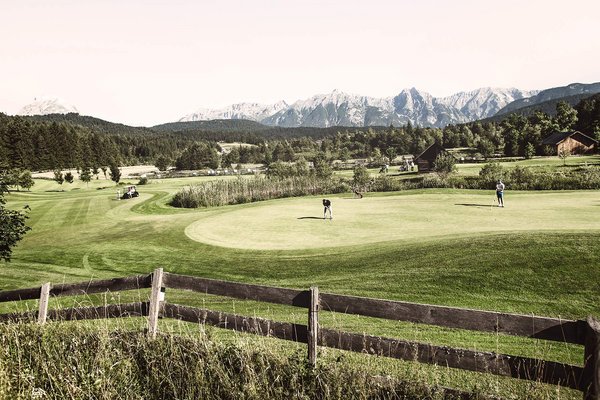 Campo da golf a Seefeld Reith dell´hotel alpino per adulti Karwendel